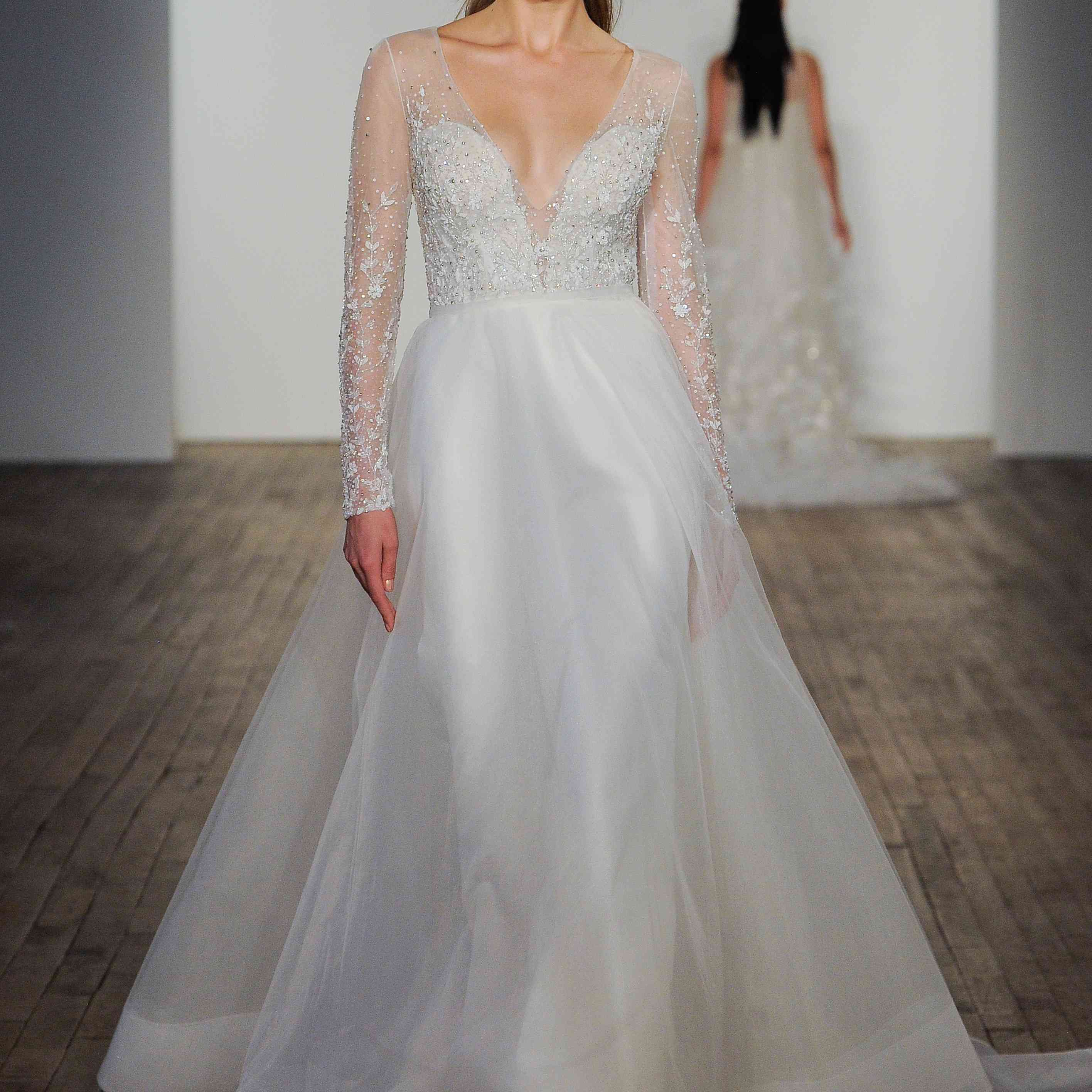 阿利森·韦伯婚纱