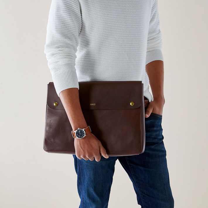 皮革笔记本电脑对开