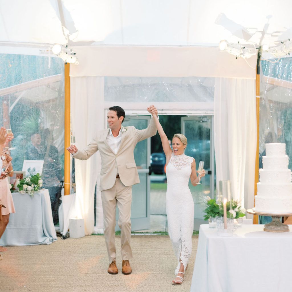 新婚夫妇”class=