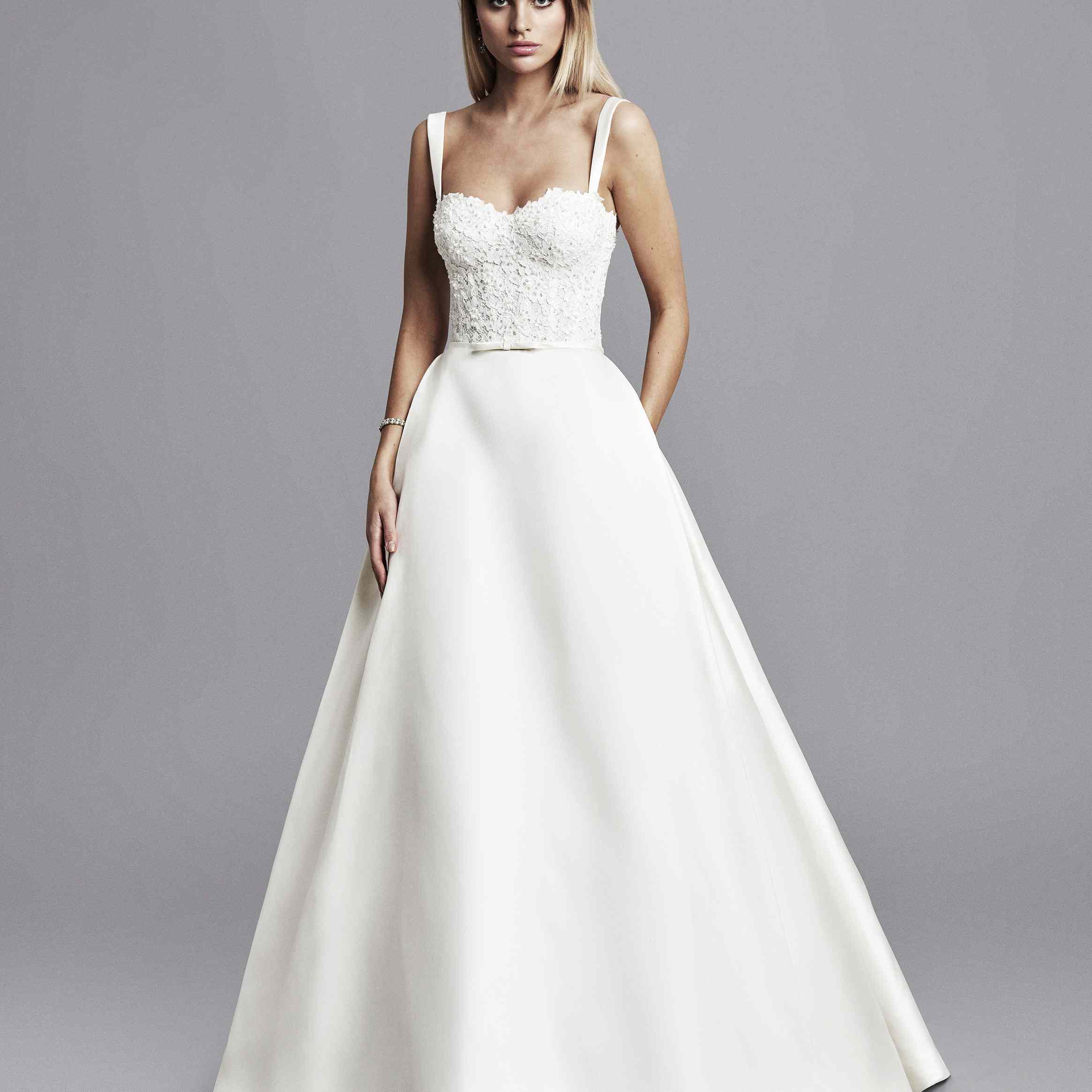 卡罗琳卡氏婚纱