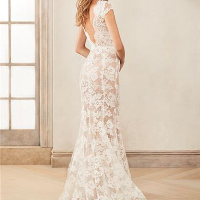 奥斯卡·德拉伦塔蕾丝婚纱，价格根据要求