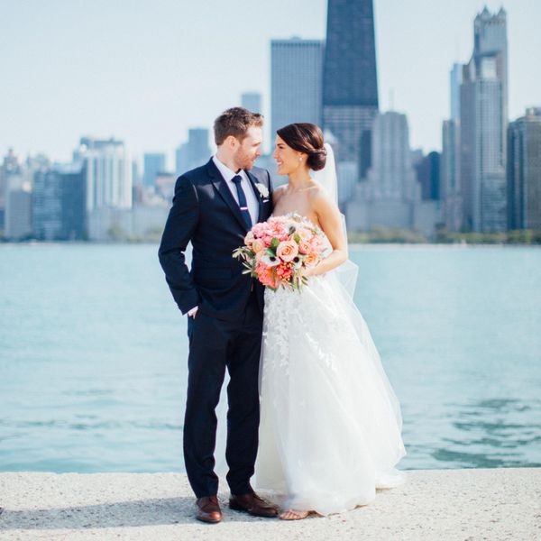 <p>新娘和新郎天际线肖像</ p>