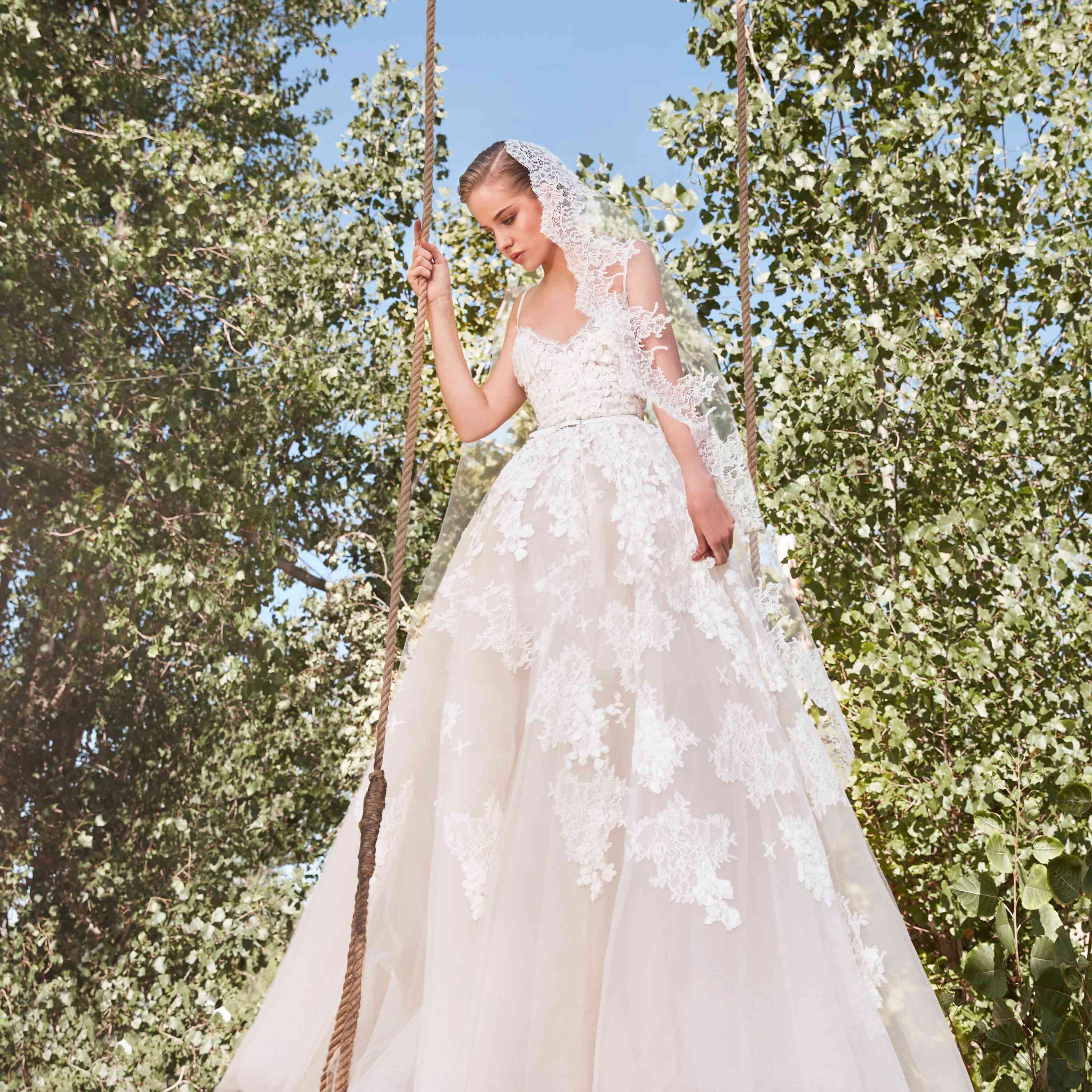 Elie saab 2021年的婚纱