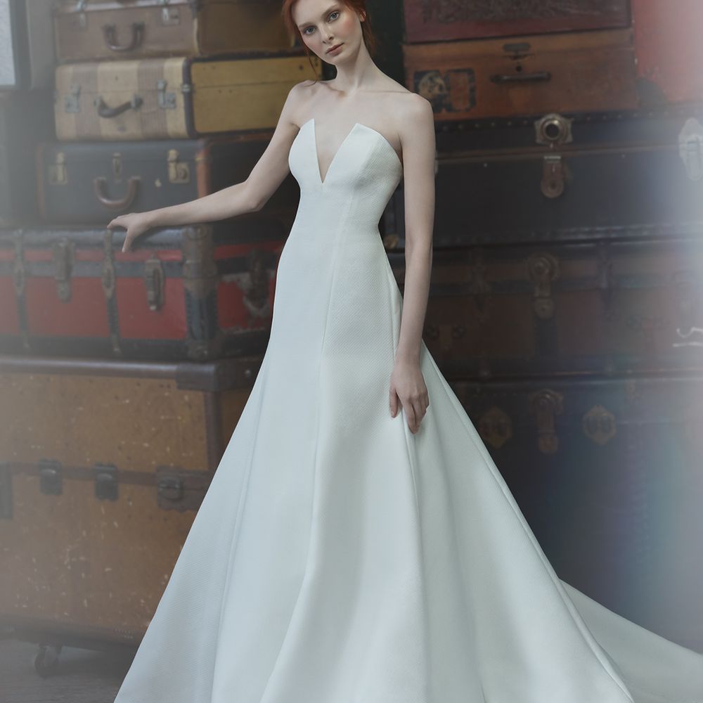 萨勒·诺里婚纱