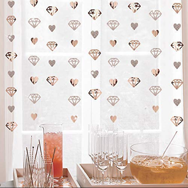 黄金和钻石悬着的心横幅