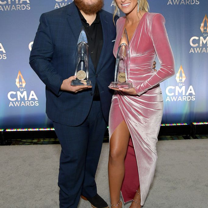 卢克·康姆斯和妮可·霍克