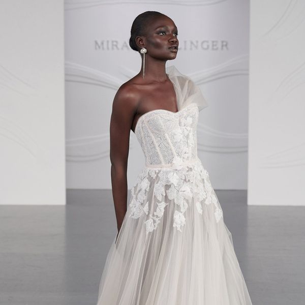 米拉·兹威林格(Mira Zwillinger)， 2022年春季