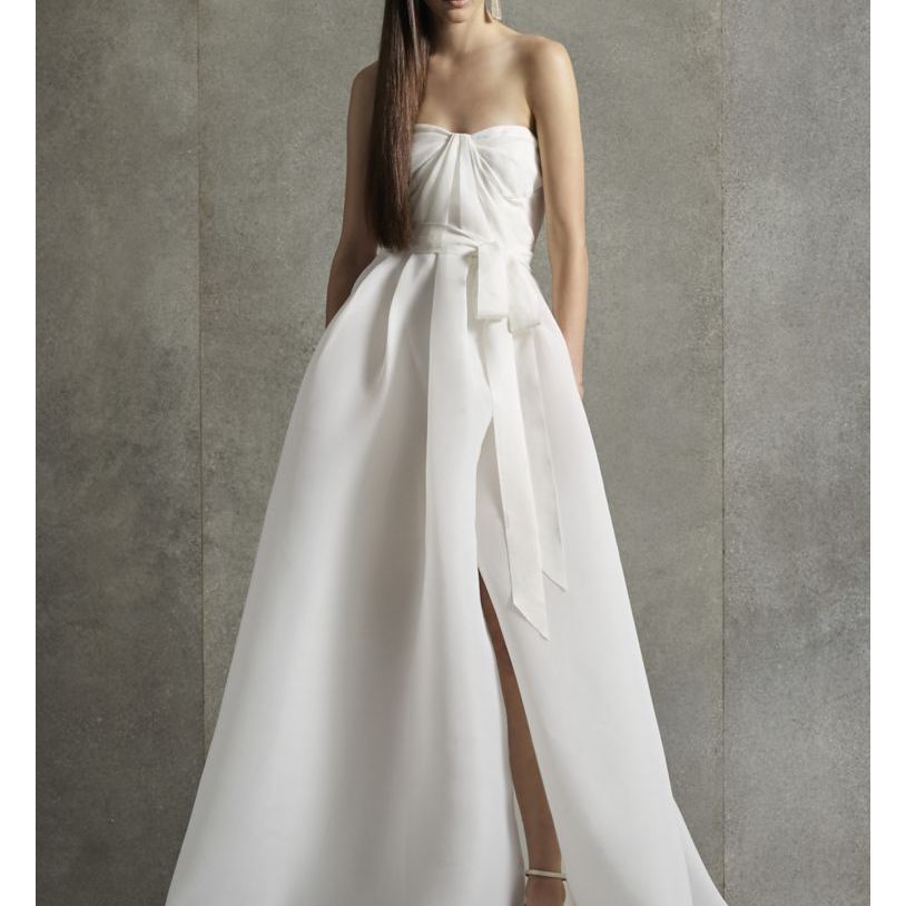 王薇薇的《白色》