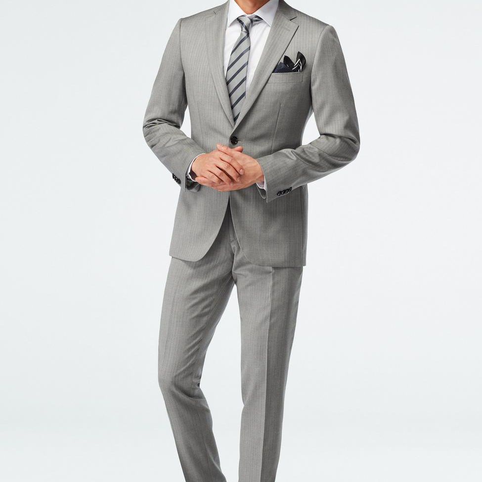 灰色西装