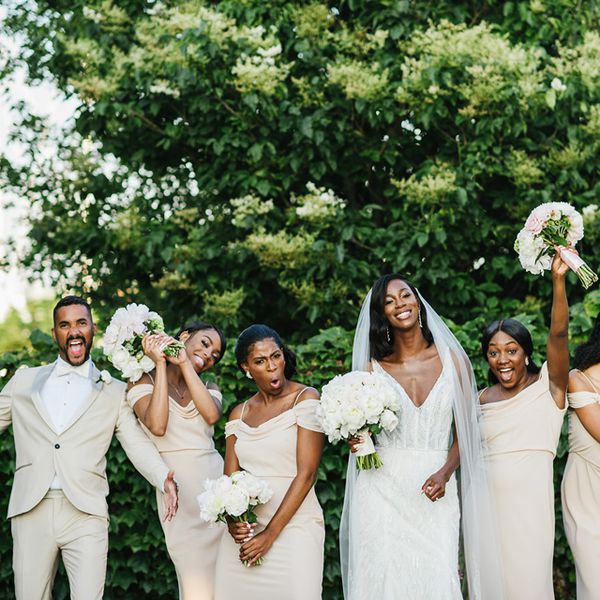 裸色/米色的新娘派对