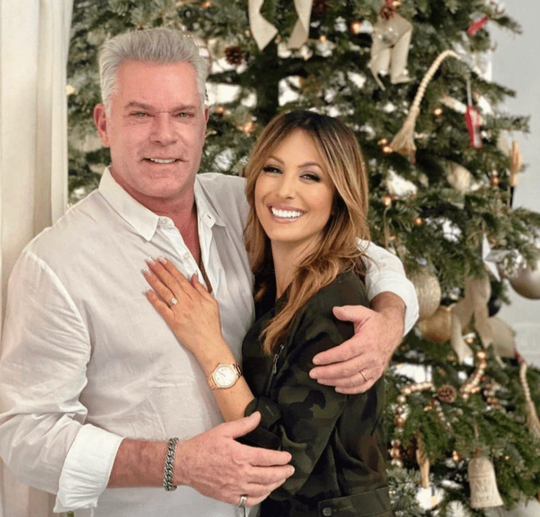 雷·利奥塔和杰西·尼托洛＂class=