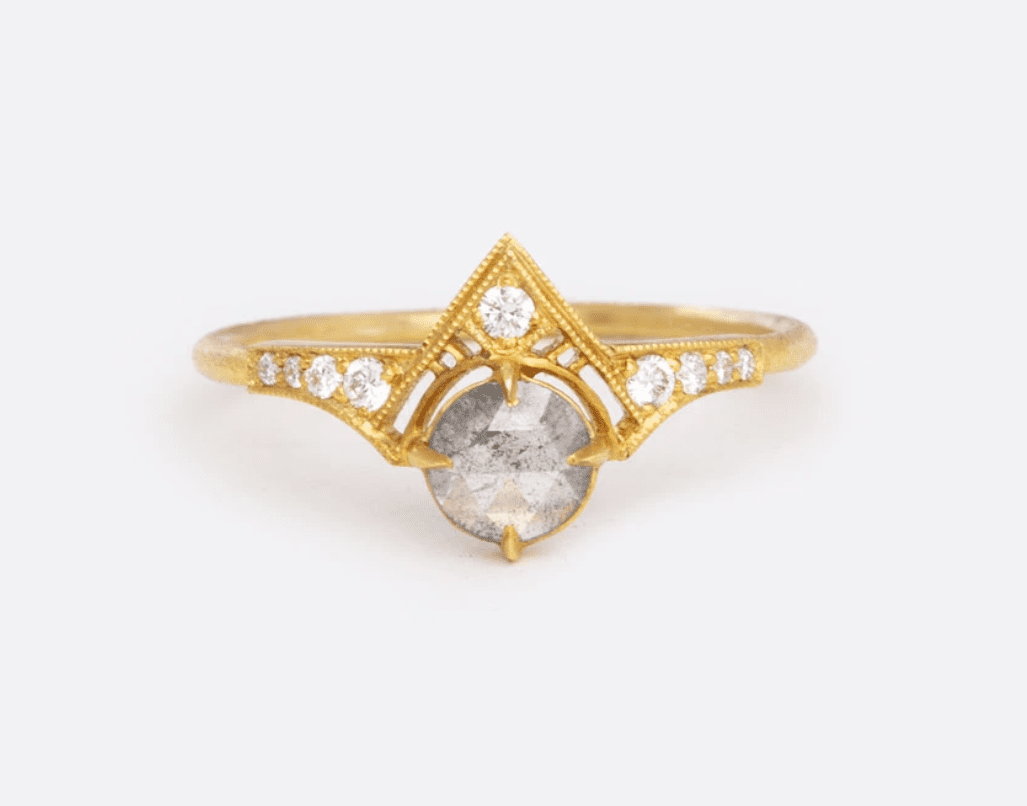 金属盐和胡椒钻石卡拉戒指