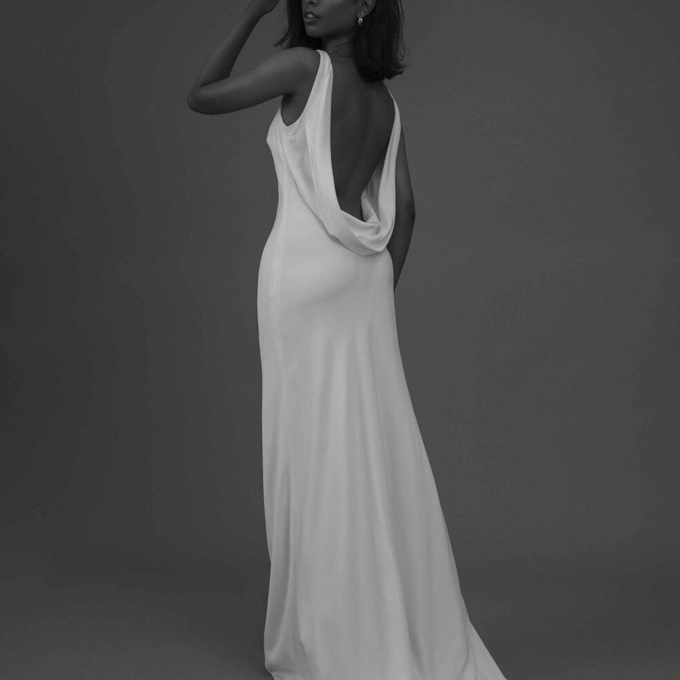 爱莉安娜·格兰德的裙子