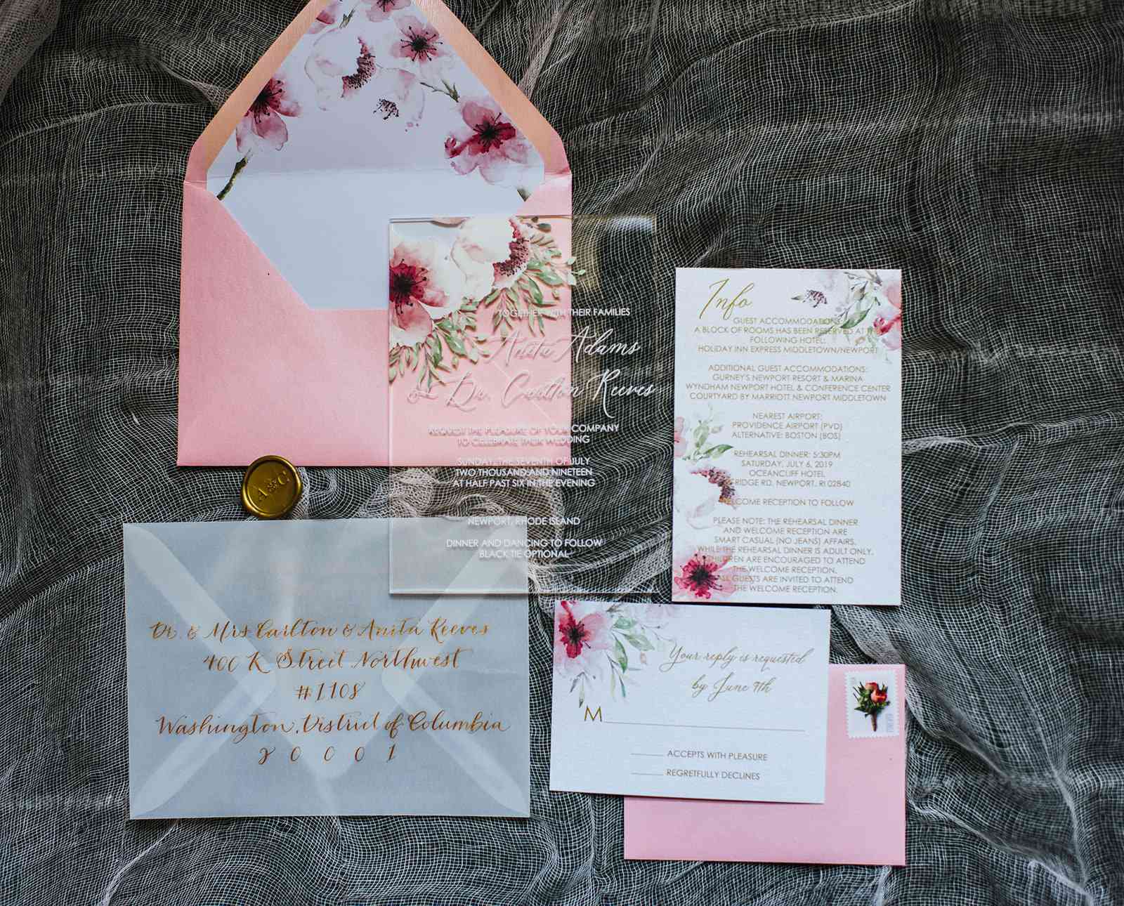 粉红色的丙烯酸邀请