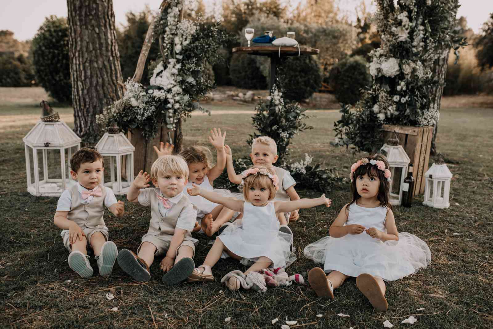 花女孩和环承载“class=