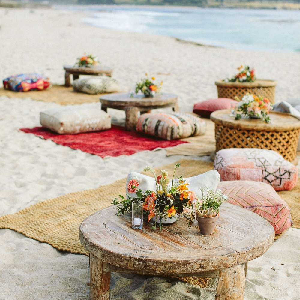 <p>lounge在beach的休息区</p><br><br>