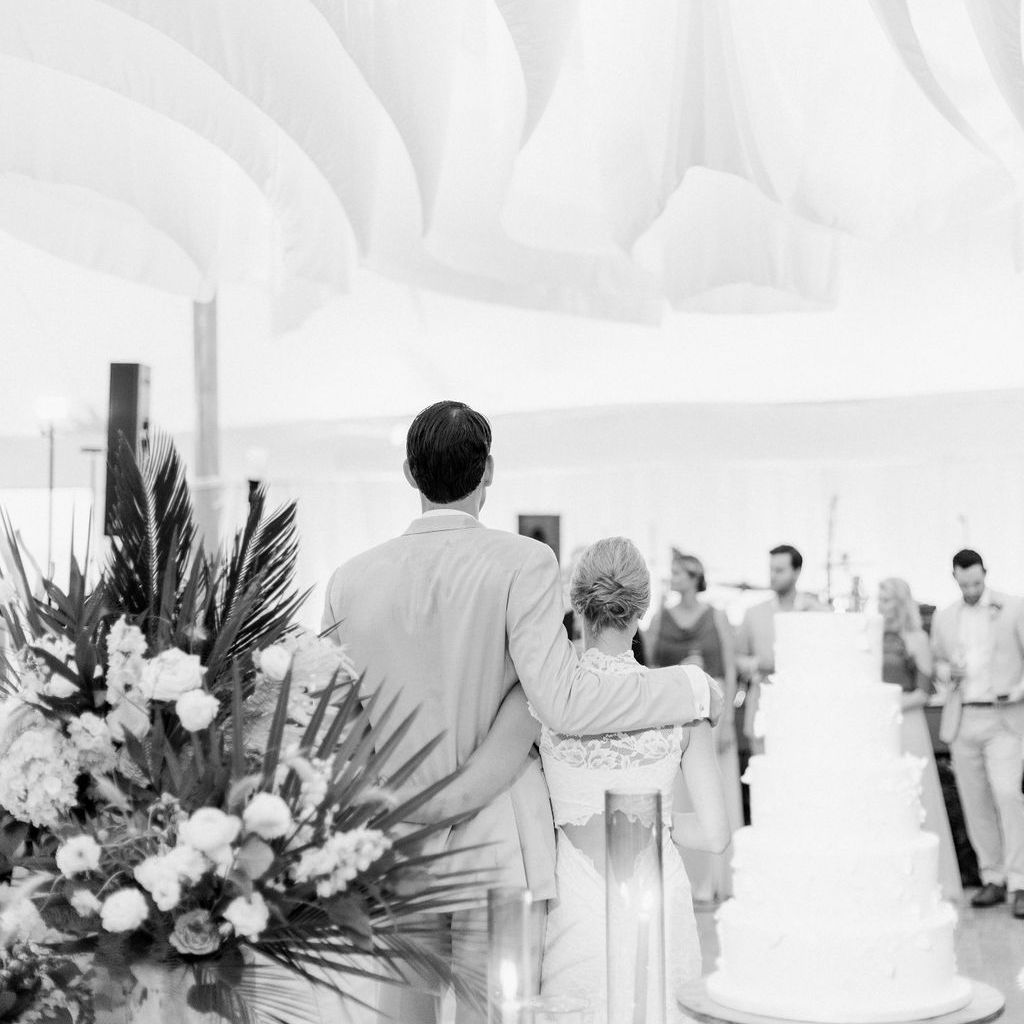 新娘和新郎”class=