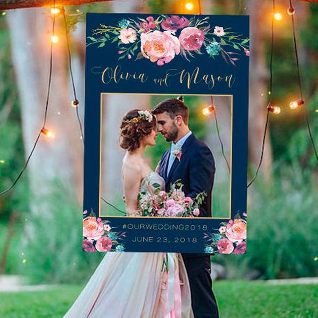 Etsy的婚纱摄影展台架在海军