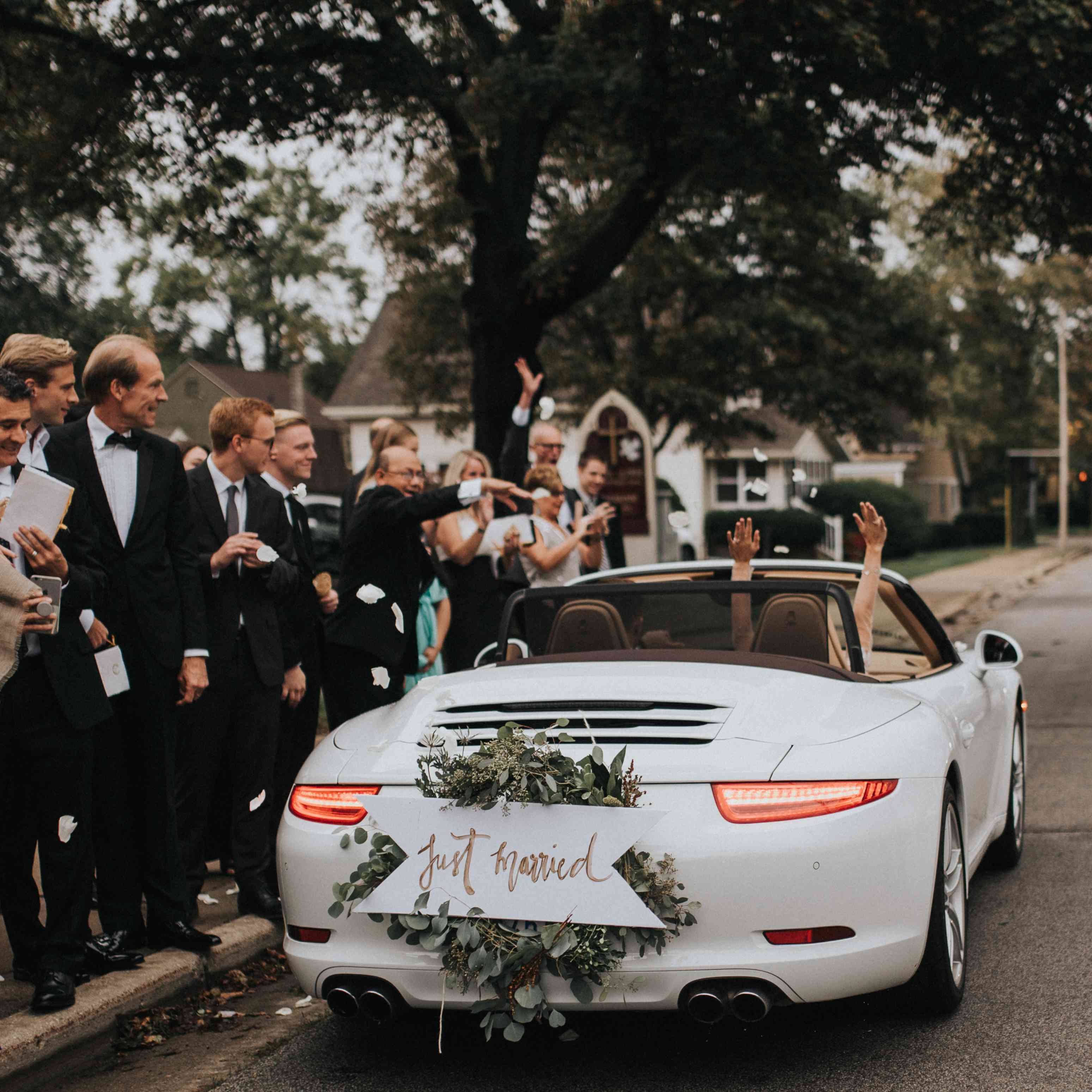 个性化的密歇根婚礼，度假车