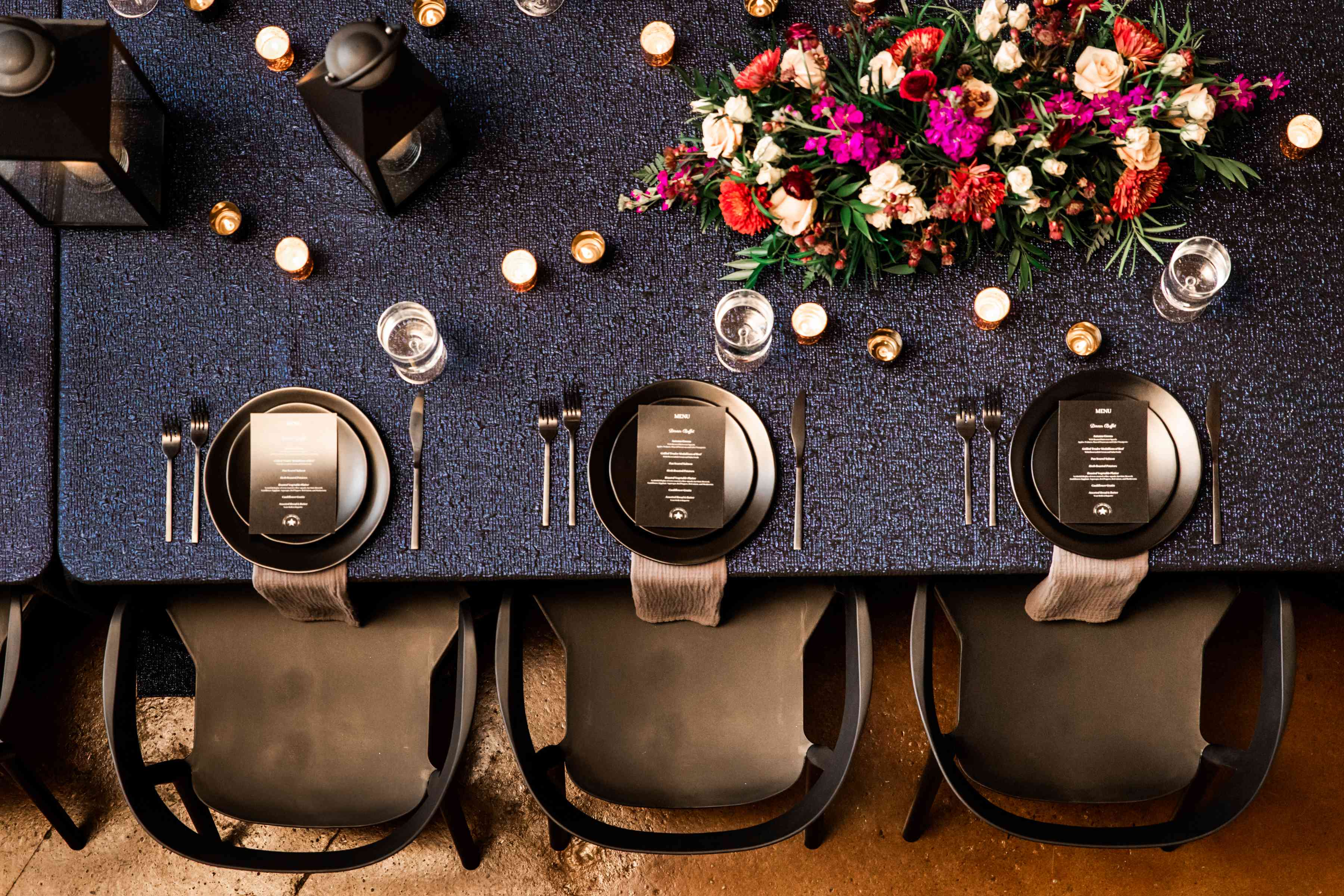 在婚礼的接待桌上许愿