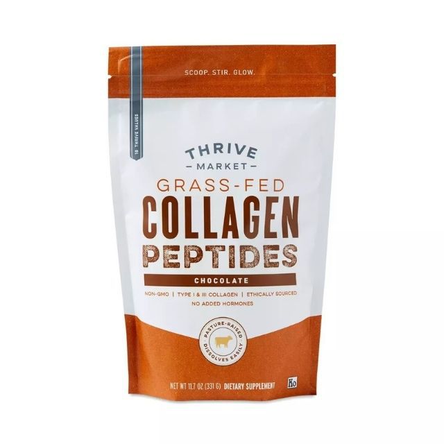 茁壮成长的市场草喂养巧克力胶原蛋白肽