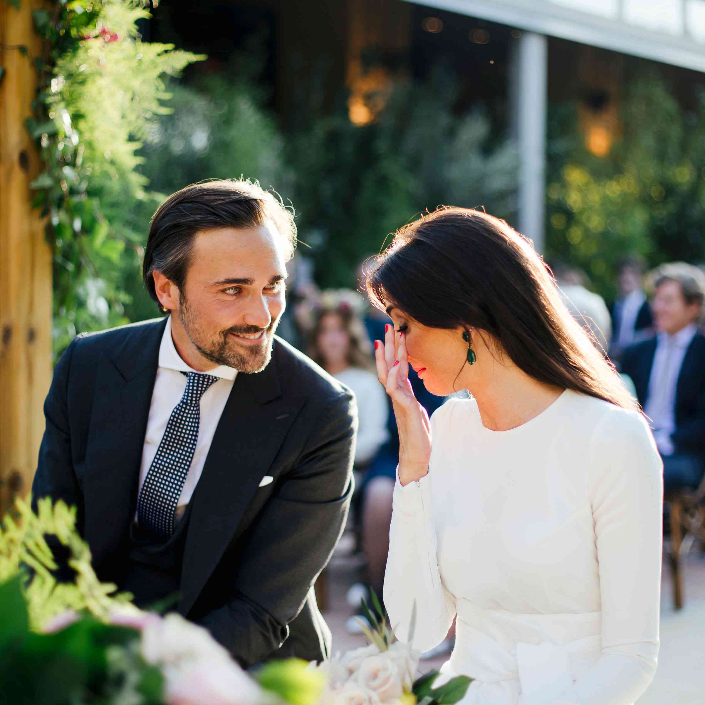 新娘仪式时哭闹