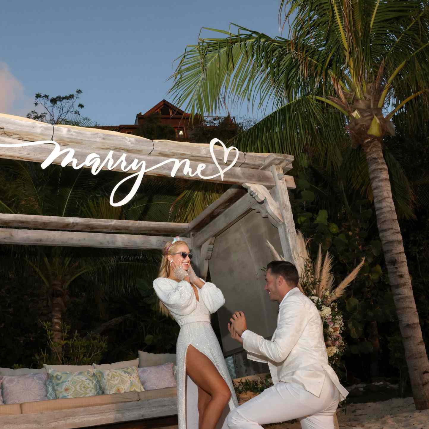 帕丽斯·希尔顿订婚ld乐动官网＂class=