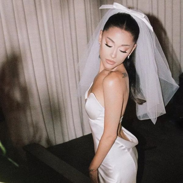 爱莉安娜·格兰德婚纱