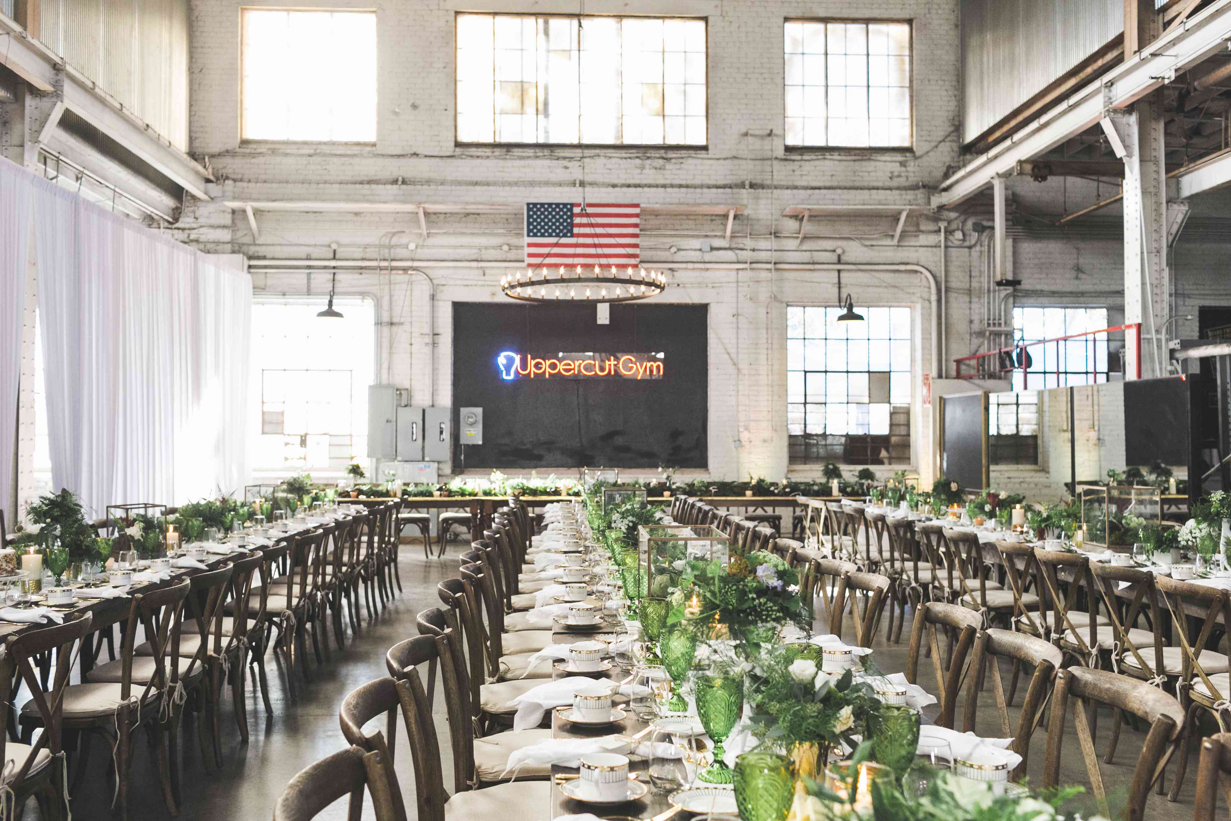 上钩拳拳击体育馆