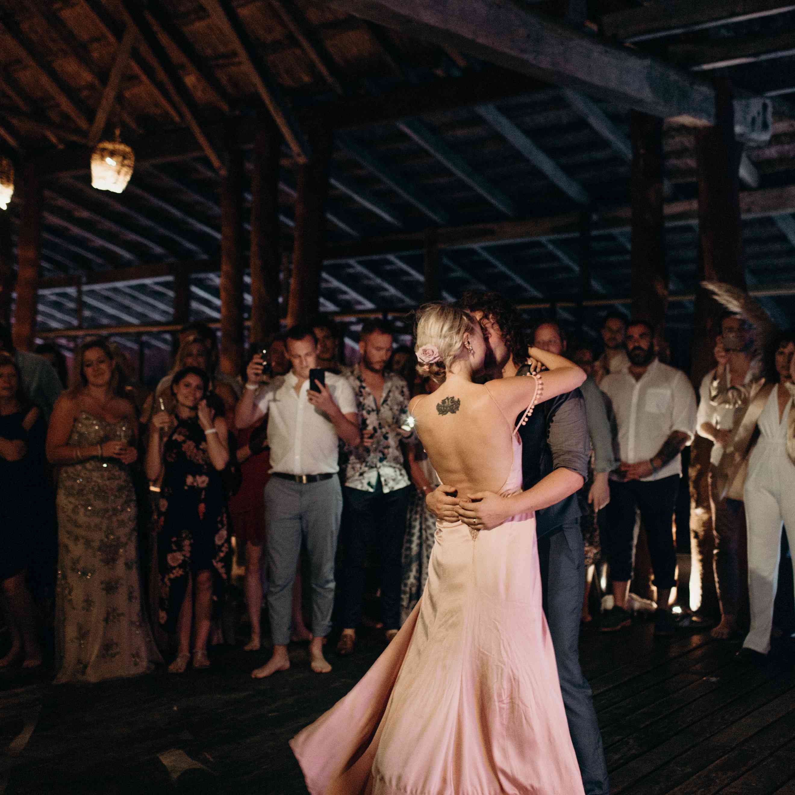 马林·阿克曼的第一支舞