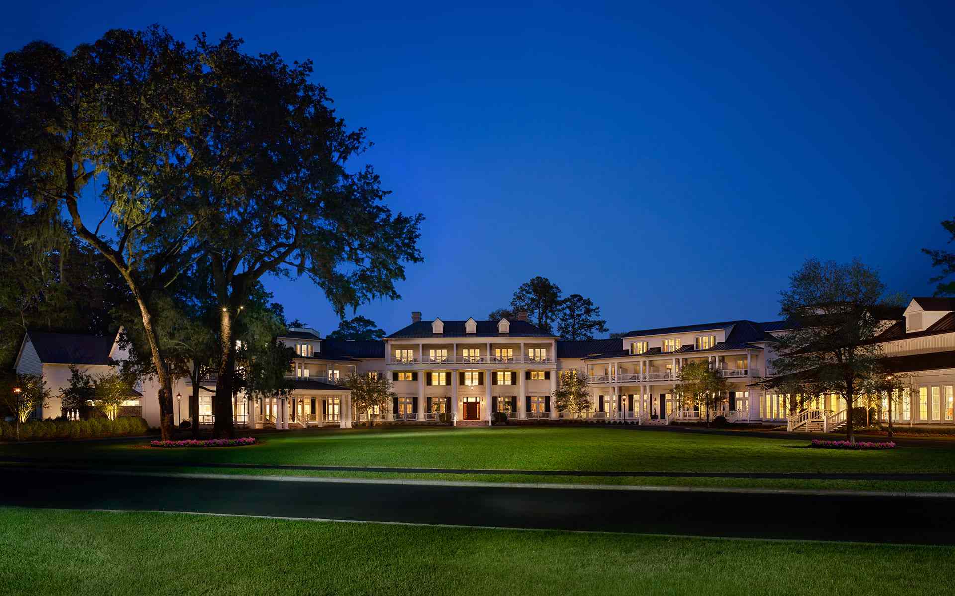 蒙太奇棕榈崖在布拉夫顿