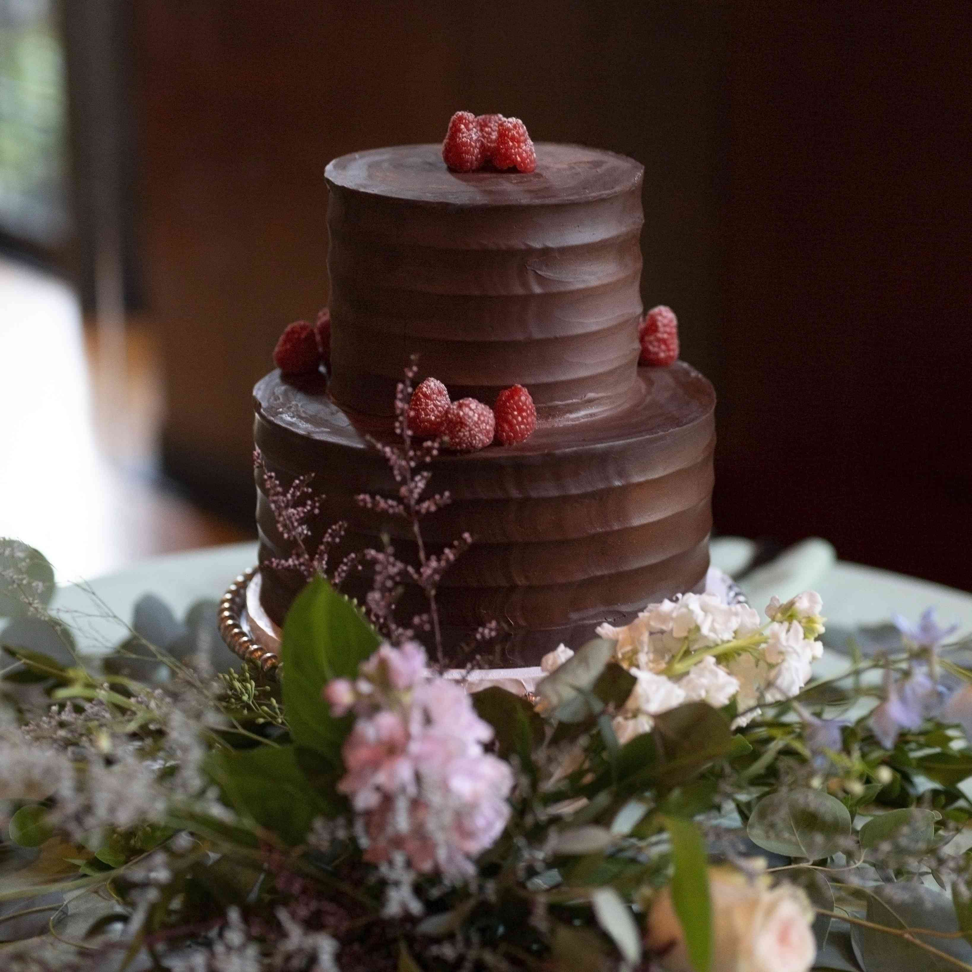 巧克力蛋糕用覆盆子