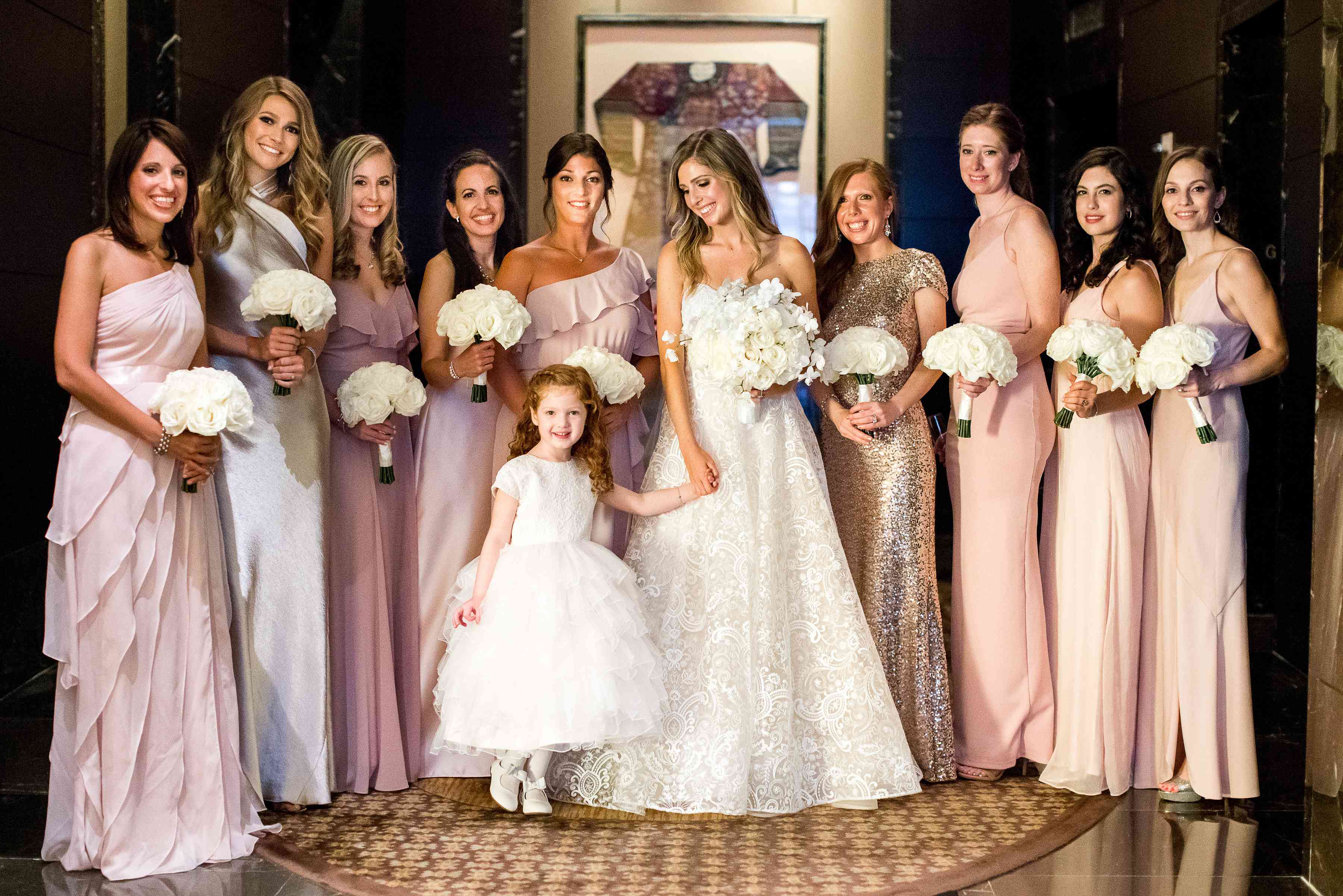 新娘派对不匹配的连衣裙