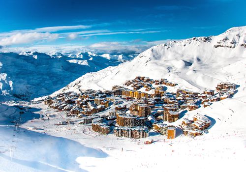 乐动足球视频蜜月的滑雪胜地