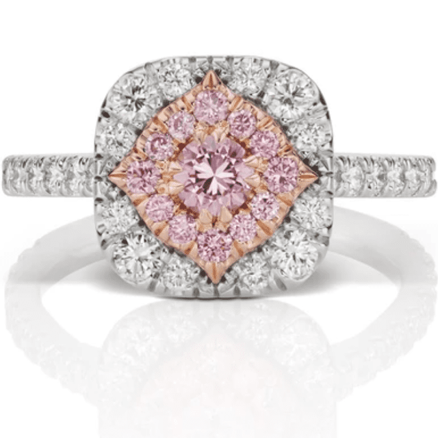 粉红色钻石戒指