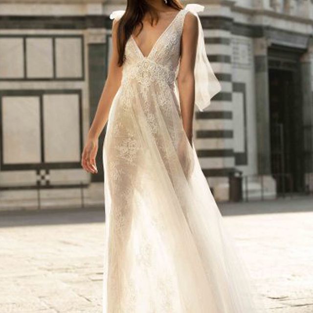 缪斯通过伯塔弗拉维亚婚纱，价格根据要求