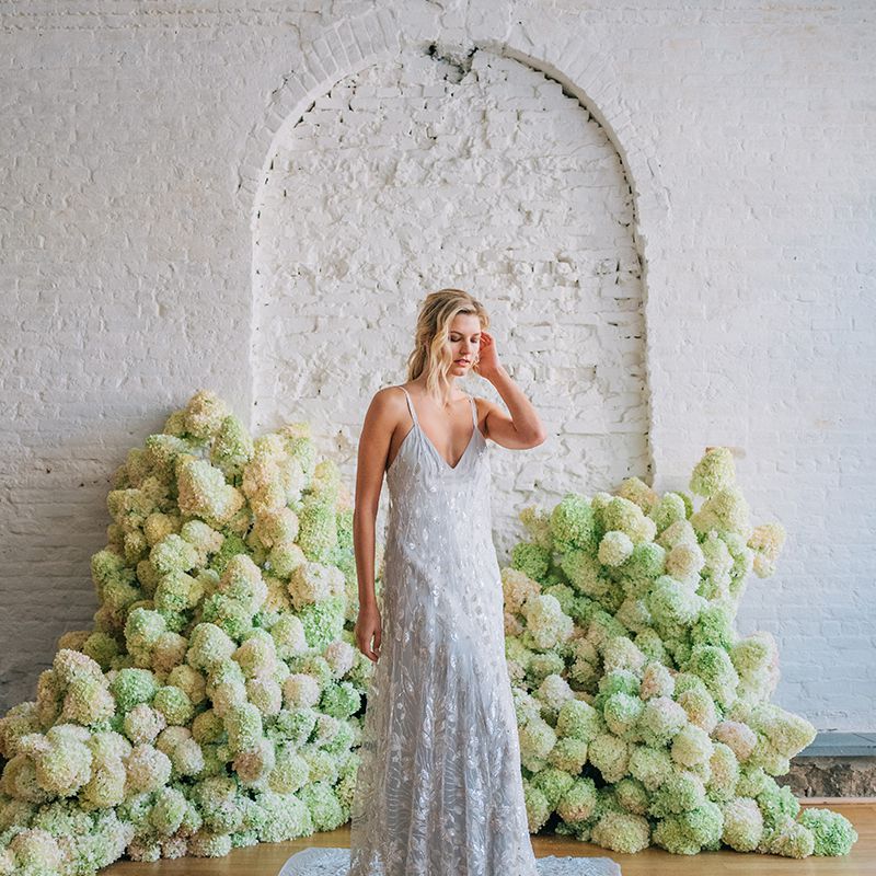 卡罗尔汉娜婚纱