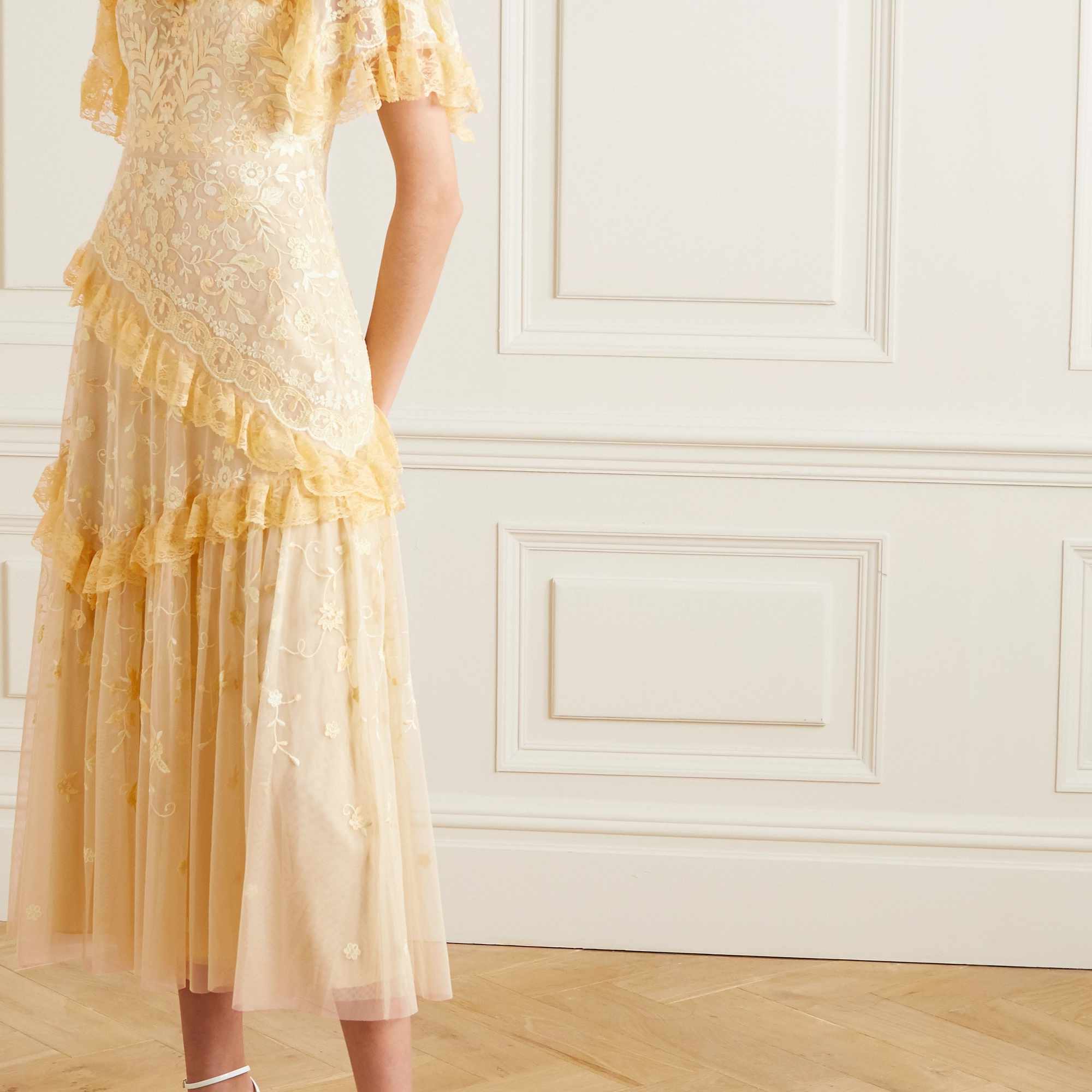 针线x茉莉花海姆斯利地球花园花边刺绣薄纱迷你裙$475