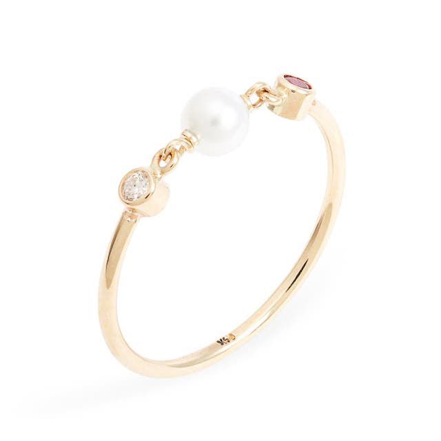 珍珠，钻石，红宝石戒指和金箍