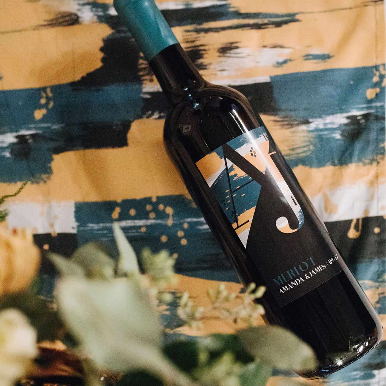 定制的葡萄酒标签为一瓶梅洛