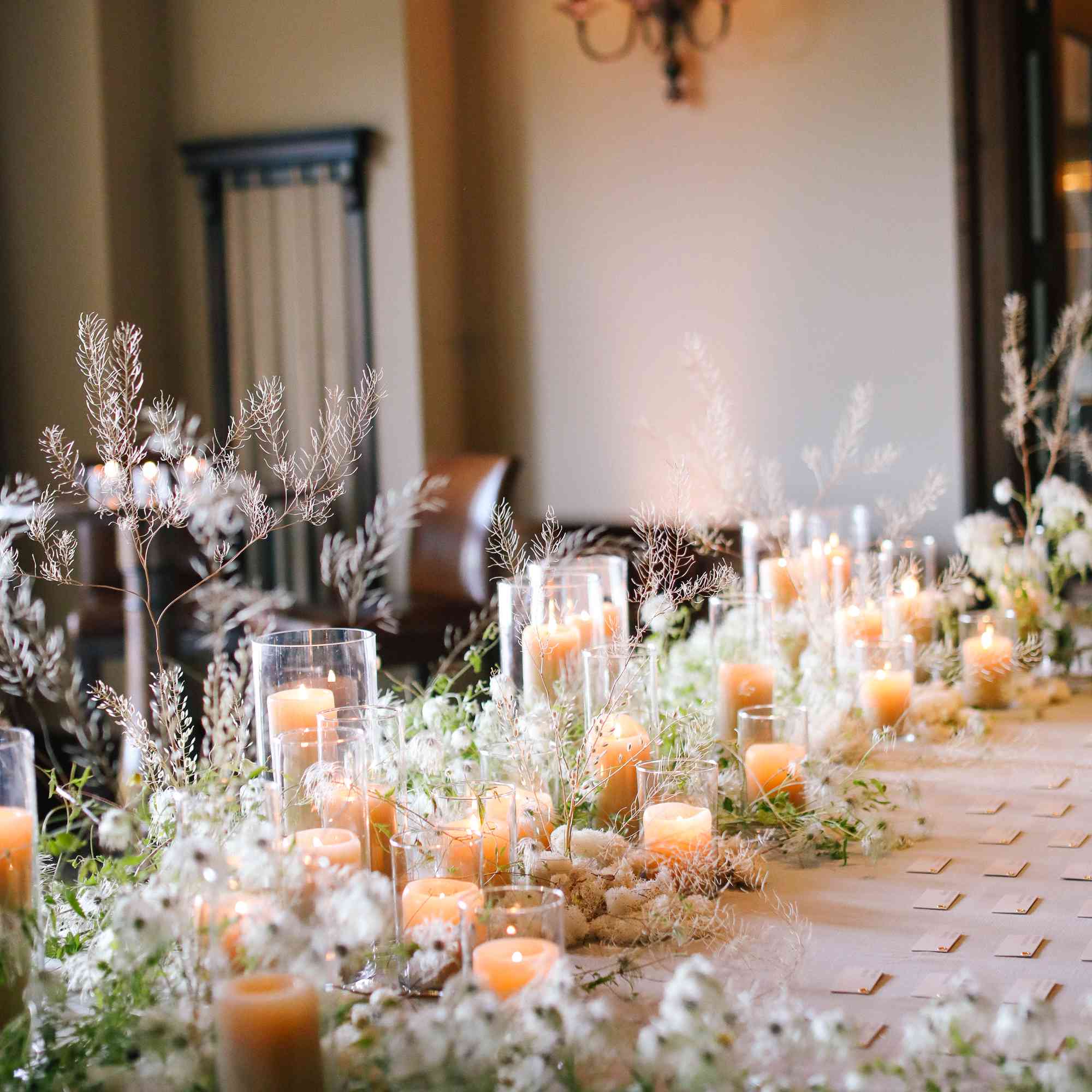 萨凡纳和riker婚礼，护送卡片显示“class=