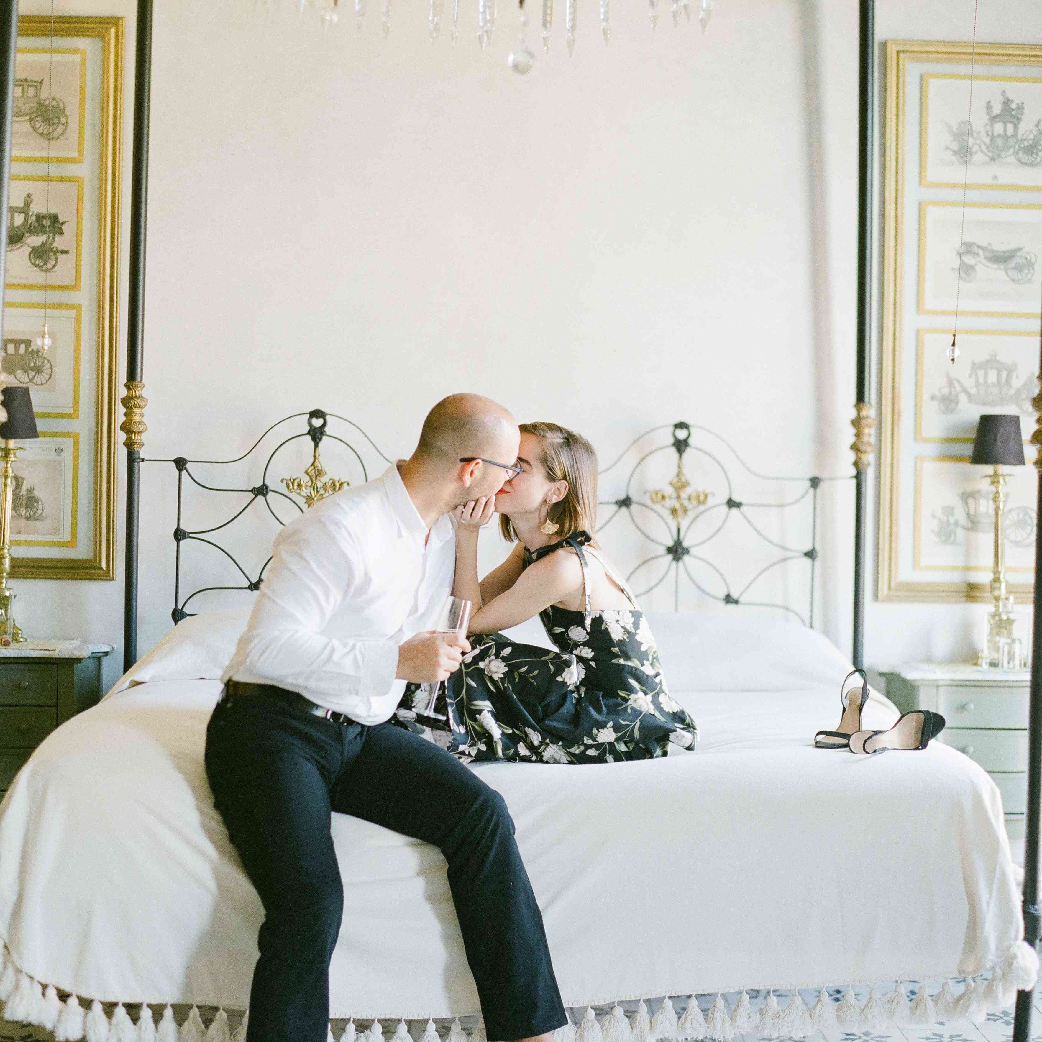 斯蒂芬妮·希尔订婚照ld乐动官网