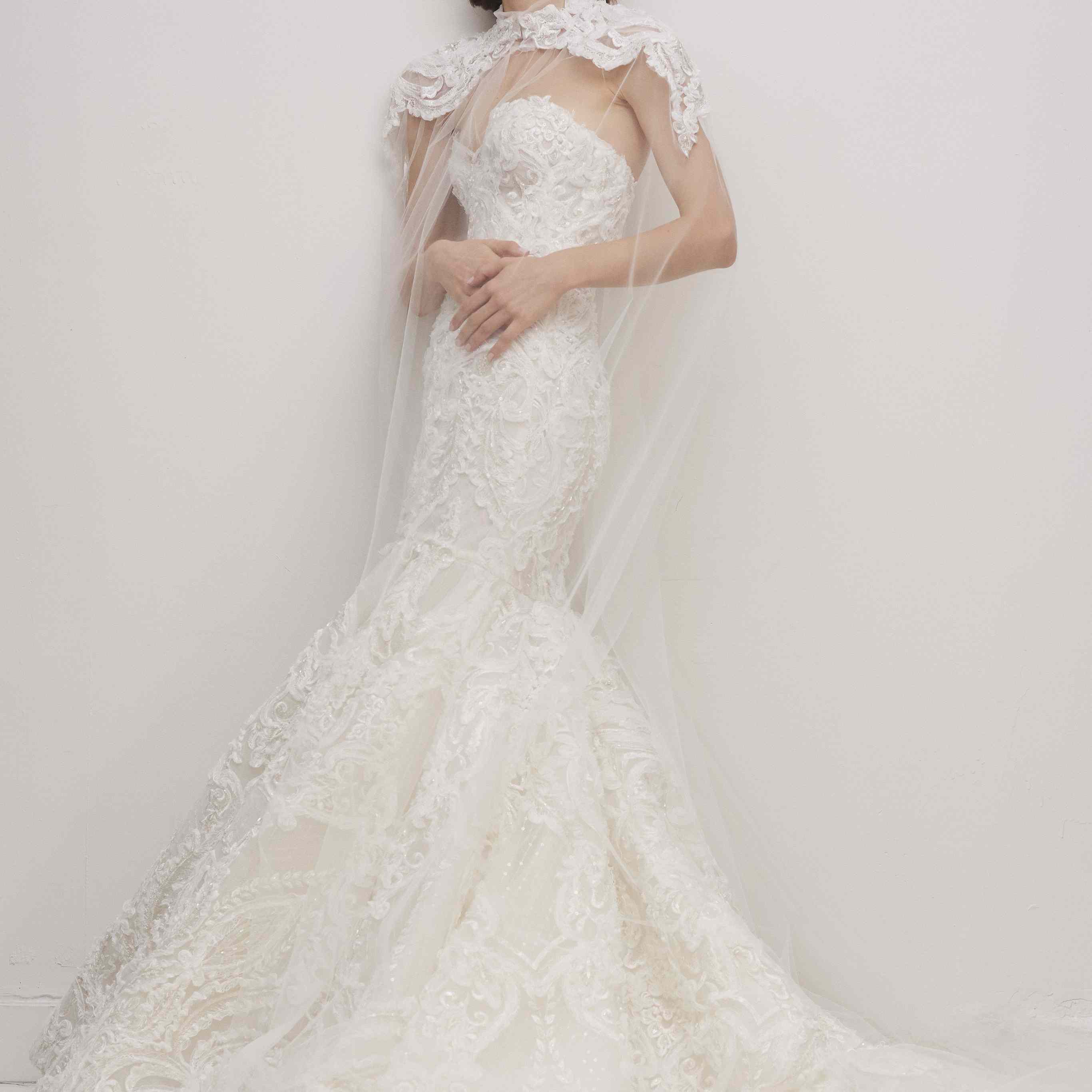 花边装修和耀斑礼服绣花薄纱披肩型号