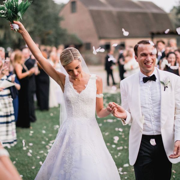 戴恩·埃文斯和梅雷迪思·墨菲在南卡罗来纳州查尔斯顿的米德尔顿举行了婚礼。