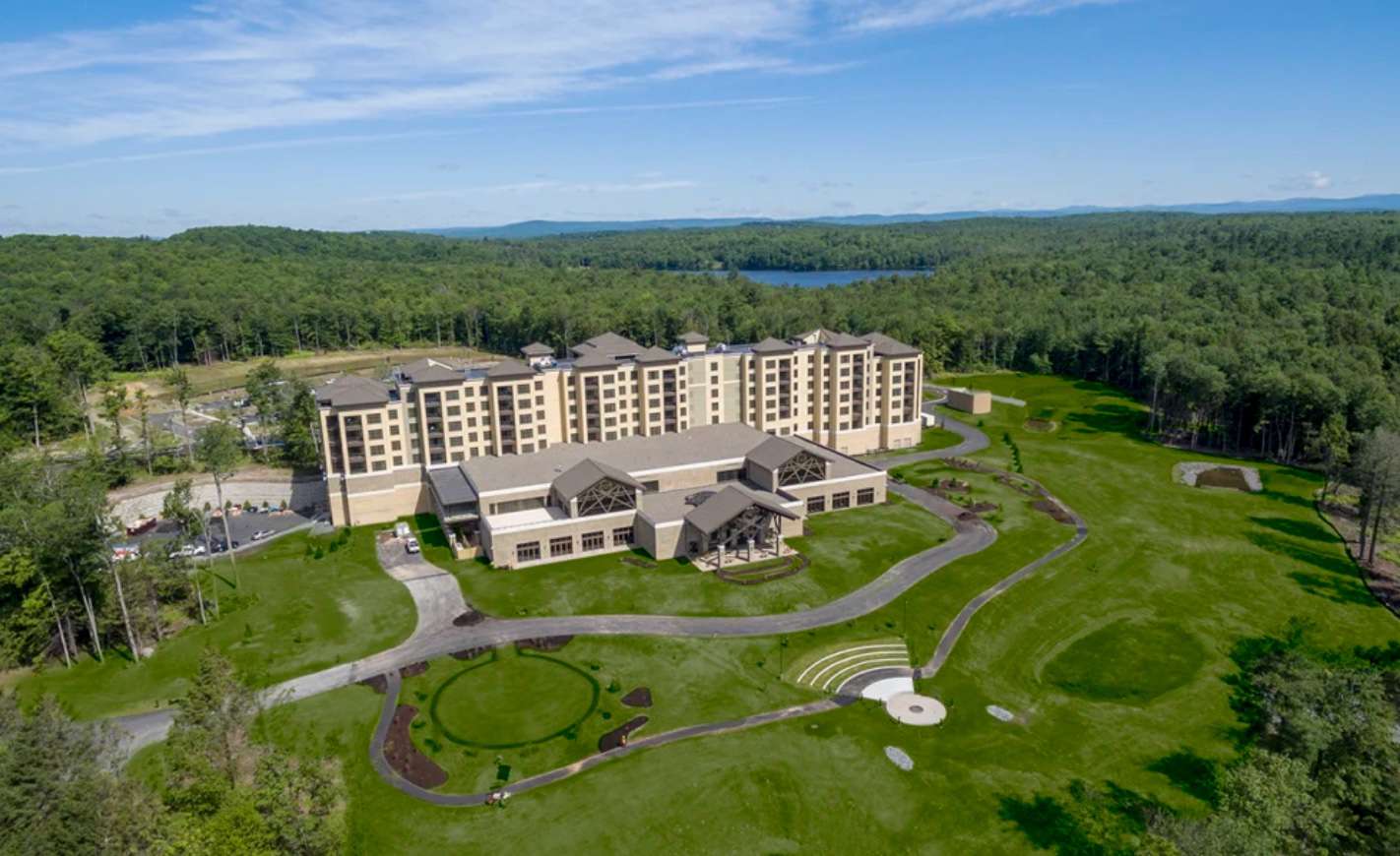 纽约蒙蒂塞洛YO1健康度假村鸟瞰图