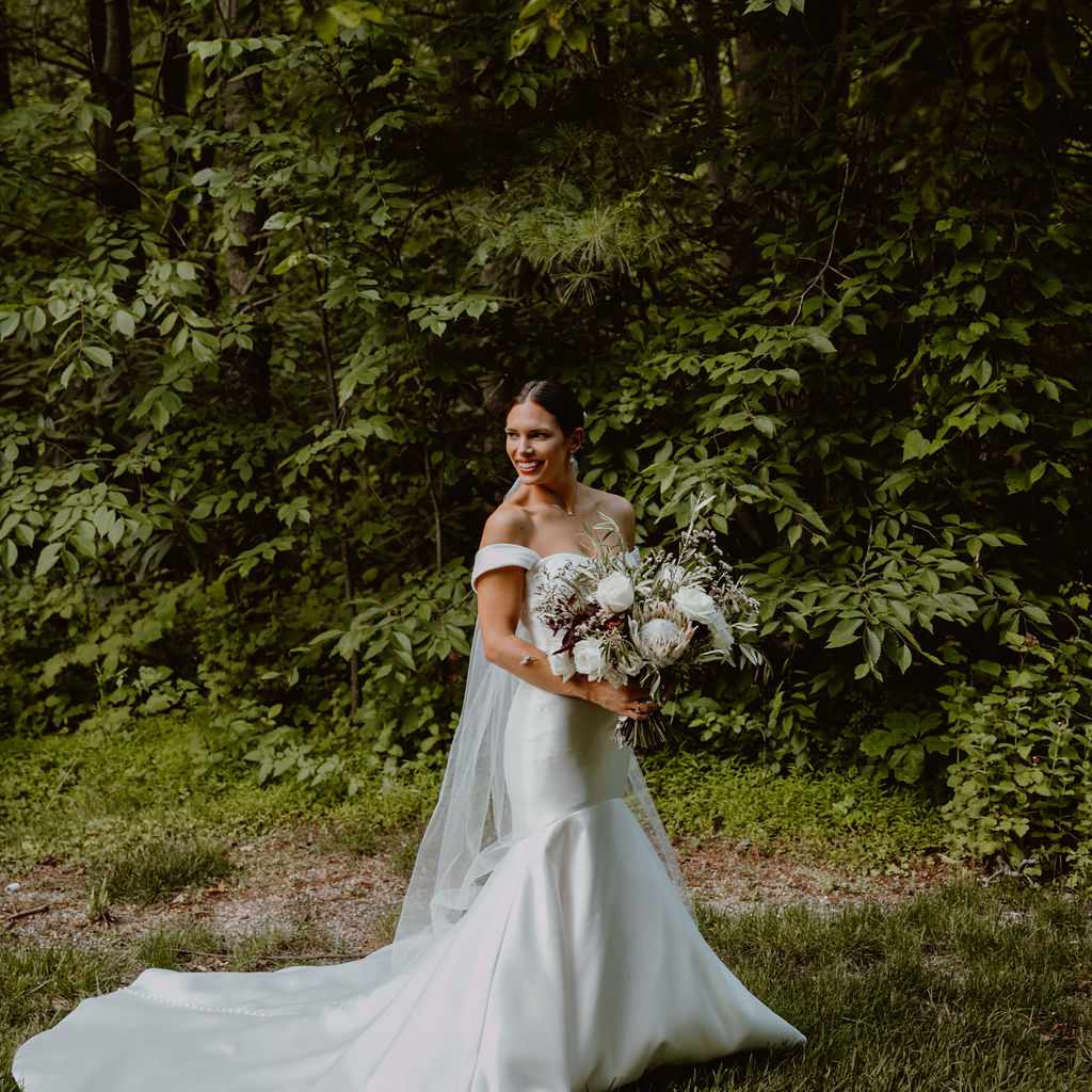 梅根·婚礼肖像