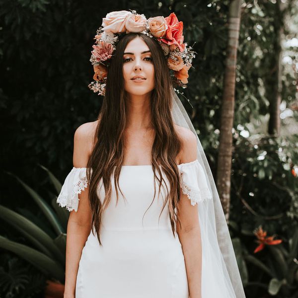 松散的波浪和弗里达卡哈洛启发了花冠