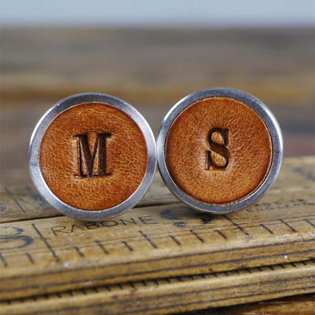 金斯利皮革袖扣