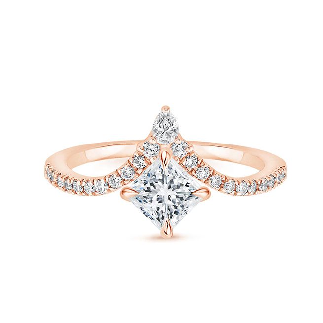 辉煌地球风格的钻石戒指