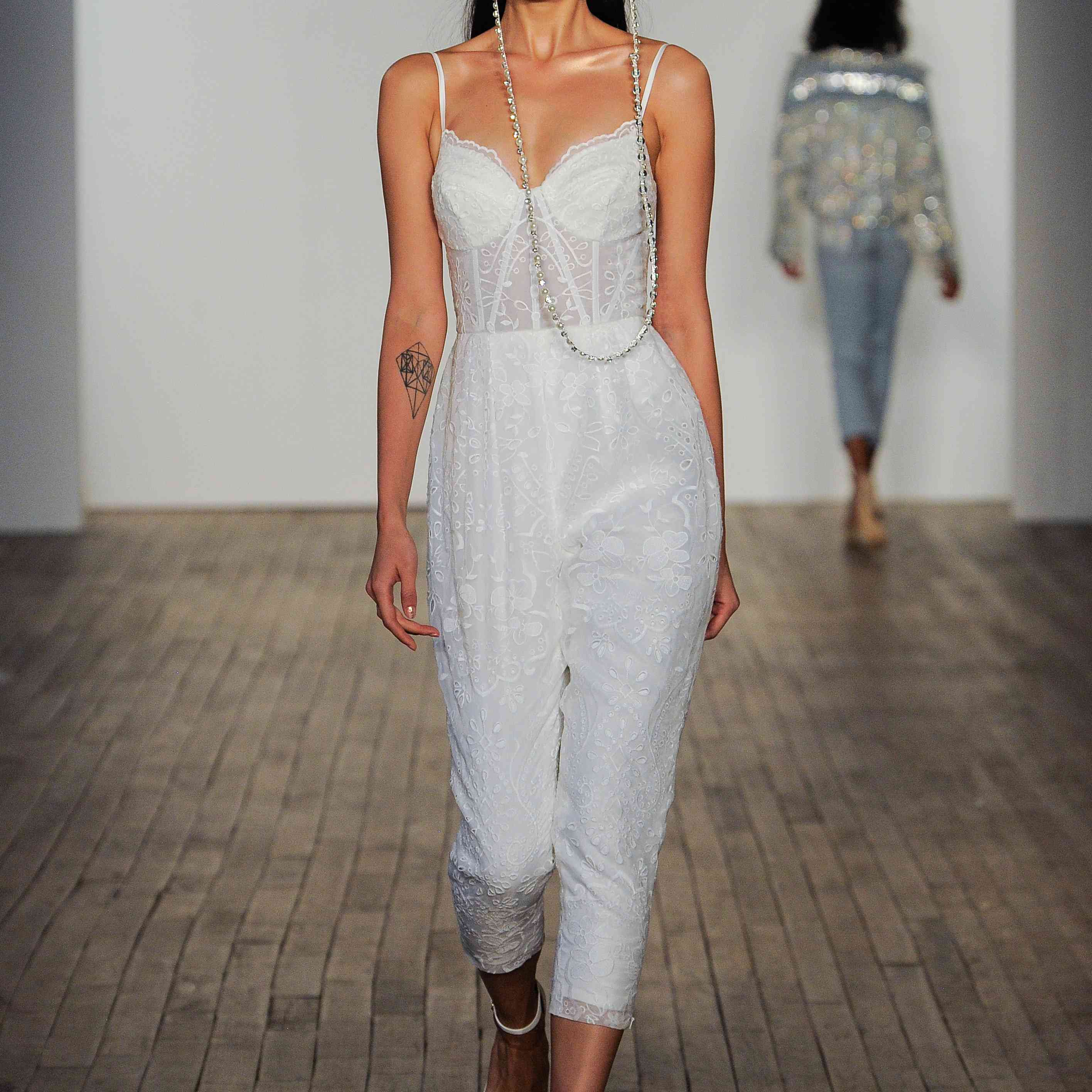 Hayley Paige婚纱礼服